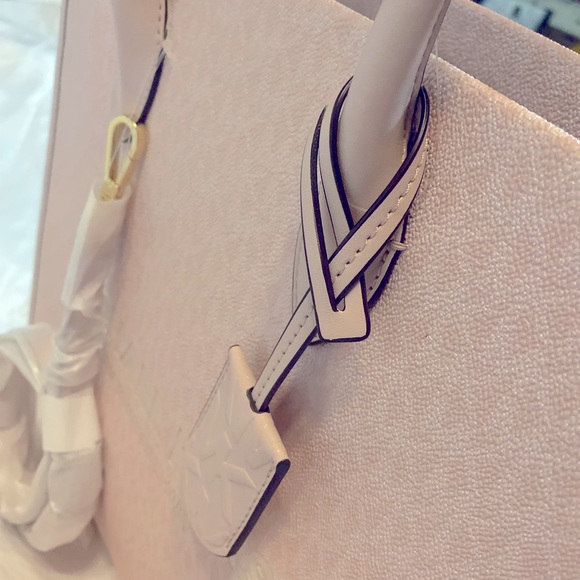 Micheal Kors Mirella Powder Blush Tote - Picture 5 of 15